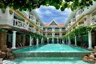 Kolam Renang Boracay Mandarin Island Hotel