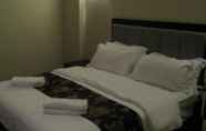 Bilik Tidur 5 KK Waterfront Hotel