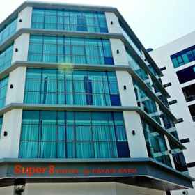 Super 8 Hotel @ Bayan Baru 1, Hotel The Ceo Duplex Studio Suite