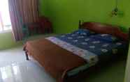 Kamar Tidur 6 Penginapan Family 