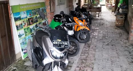 Sảnh chờ 2 Uma Kutuh 2