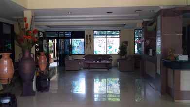 Lobby 4 Tampiarto Plaza