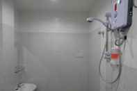 Toilet Kamar ML Inn Hotel