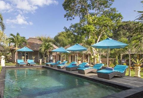 Swimming Pool The Palm Grove Villas