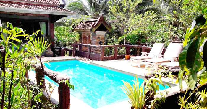 Kolam Renang BB Pool Villa