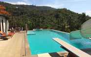 Swimming Pool 5 Waterslide Villa Bang Po