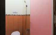 Toilet Kamar 3 Losmen Bangkit Hidayah