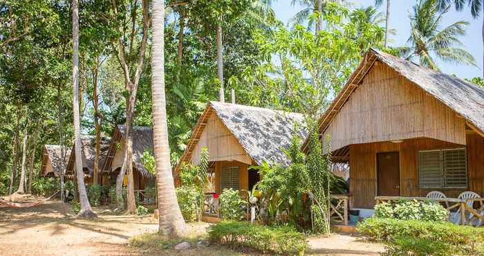 Sảnh chờ Lanta Coral Beach Resort