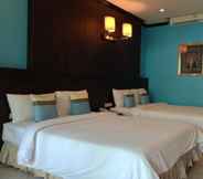 Kamar Tidur 5 Grand Thai House Resort