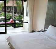 Kamar Tidur 7 Grand Thai House Resort