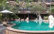 สระว่ายน้ำ 3 Grand Thai House Resort