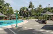 Kolam Renang 5 Waterfront Insular Hotel Davao 