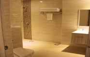 In-room Bathroom 3 NU Hotel @ KL Sentral