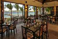 Bar, Kafe, dan Lounge Two Seasons Coron Island Resort