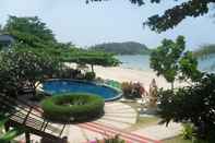 Swimming Pool Maya Koh Lanta Resort