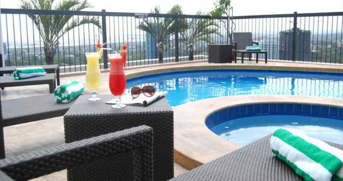 Swimming Pool Parque Espana Residence Hotel Managed by HII