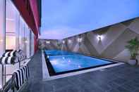 Swimming Pool favehotel Rungkut Surabaya