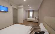 Kamar Tidur 2 Bagasta Guesthouse