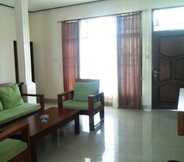 Lobby 6 Hotel Grand Papua Nabire