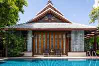 สระว่ายน้ำ Phusanfah Resort