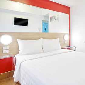 Bedroom 1 Red Planet Quezon City Timog, Hotel University of the Philippines Diliman