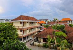 외관 4 OYO 1654 Maha Bharata Kuta Inn