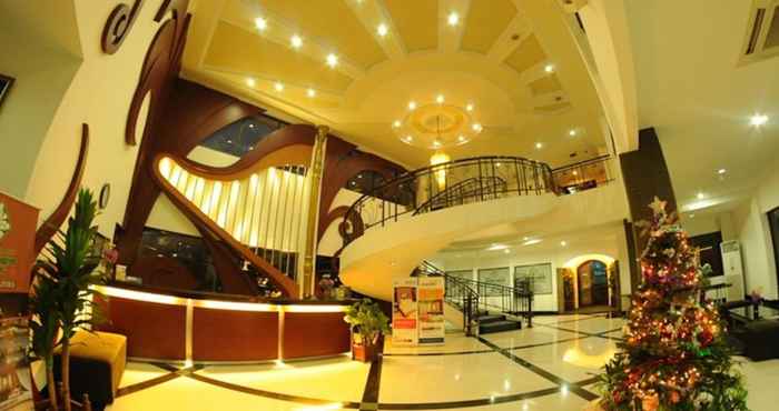 Lobby Hotel Swarna Dwipa Palembang