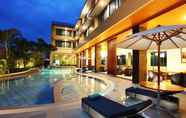 Hồ bơi 2 Swiss-Belhotel Merauke