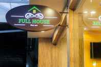 ภายนอกอาคาร Full House Bangkok