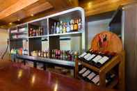 Bar, Cafe and Lounge Thongtara House Boutique Hotel