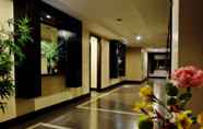 Lobby 2 Crown Regency Hotel and Towers 