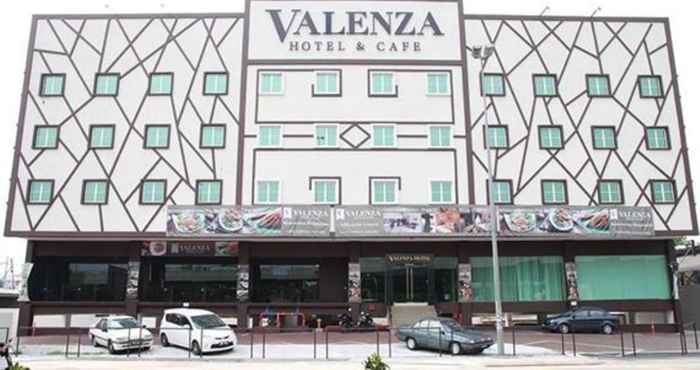 Luar Bangunan Valenza Hotel & Cafe