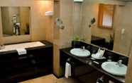 Toilet Kamar 6 Le Grandeur Palm Resort Johor