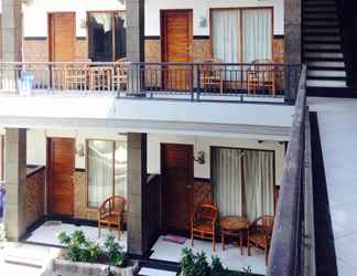 Exterior 2 Pondok Ratna