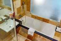 In-room Bathroom Crown Regency Courtyard Resort  - Boracay