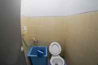 In-room Bathroom Penginapan Mitra Belitung