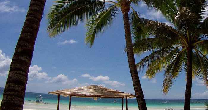 Atraksi di Area Sekitar Sea Wind Boracay Island