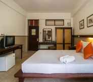 Bedroom 5 Sakulchai Place Hotel