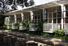 Exterior 4 Bukit Cikahuripan Resort