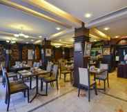 Restaurant 2 Hotel La Corona Manila 