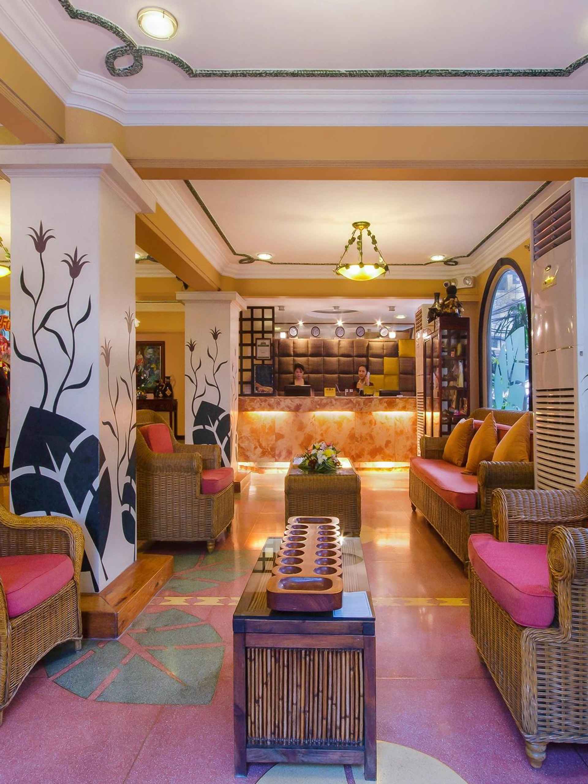 Lobby Hotel La Corona Manila 