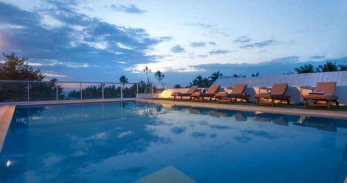 Swimming Pool The Tides Hotel Boracay