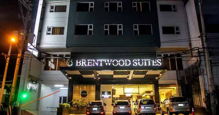 Exterior Brentwood Suites