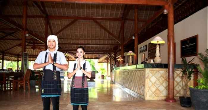 Lobi Tanjung Lesung Beach Hotel