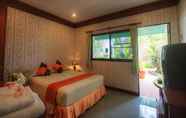 Kamar Tidur 6 Samroiyod Holiday Resort