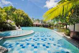 Sheridan Boutique Resort, Rp 1.394.043