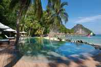 สระว่ายน้ำ El Nido Resorts Apulit Island Resort