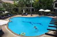 Kolam Renang Bamboo Beach Hotel & Spa
