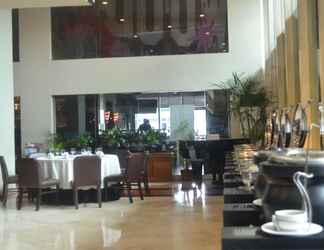 Lobby 2 Hotel Rembrandt