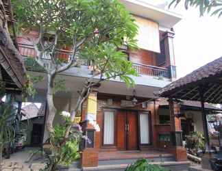 Luar Bangunan 2 The Sugriwa 49 Bed & Breakfast